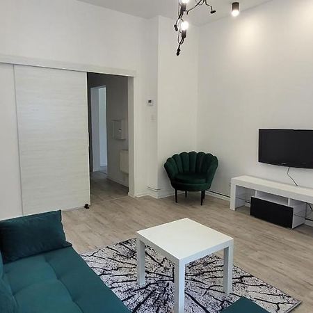 Apartament Citystation Apartment Валбжих Екстериор снимка