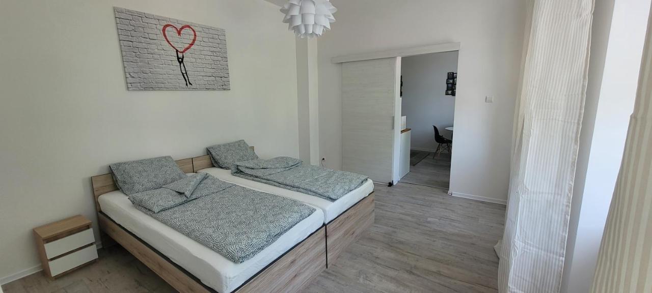 Apartament Citystation Валбжих Екстериор снимка