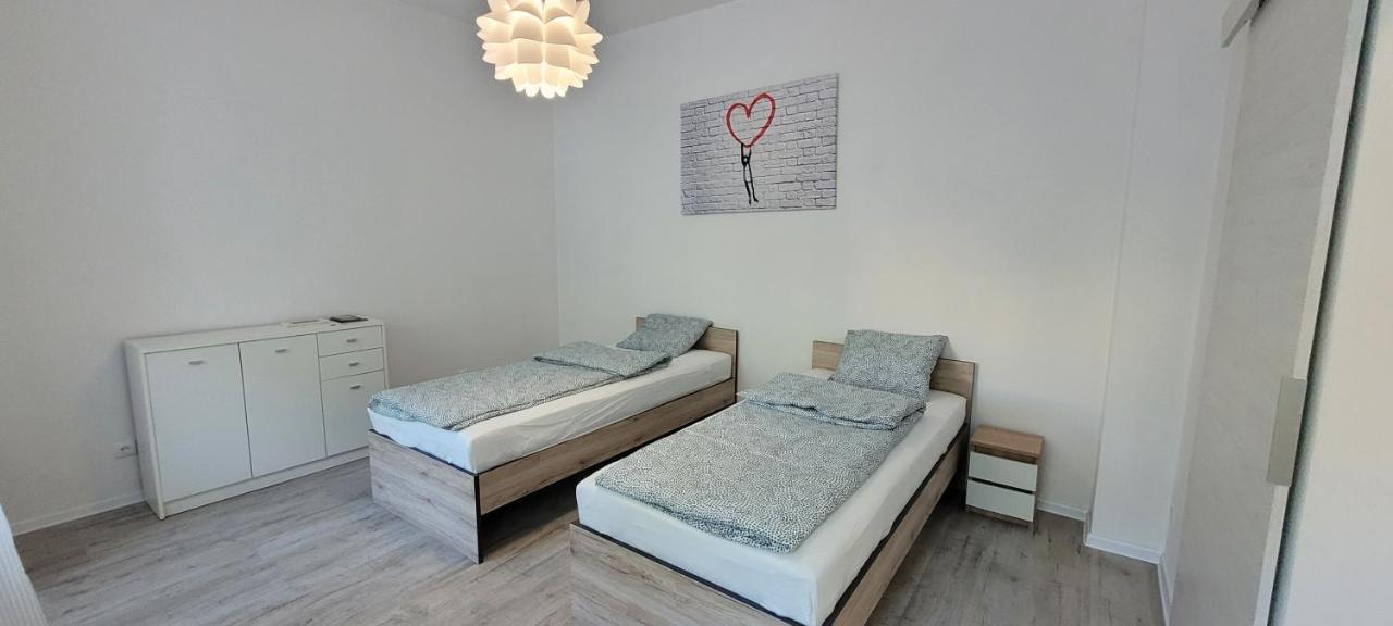 Apartament Citystation Apartment Валбжих Екстериор снимка