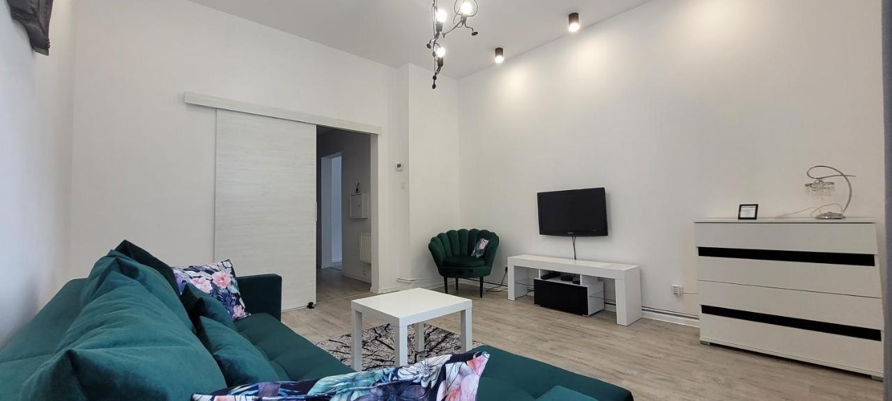 Apartament Citystation Валбжих Екстериор снимка